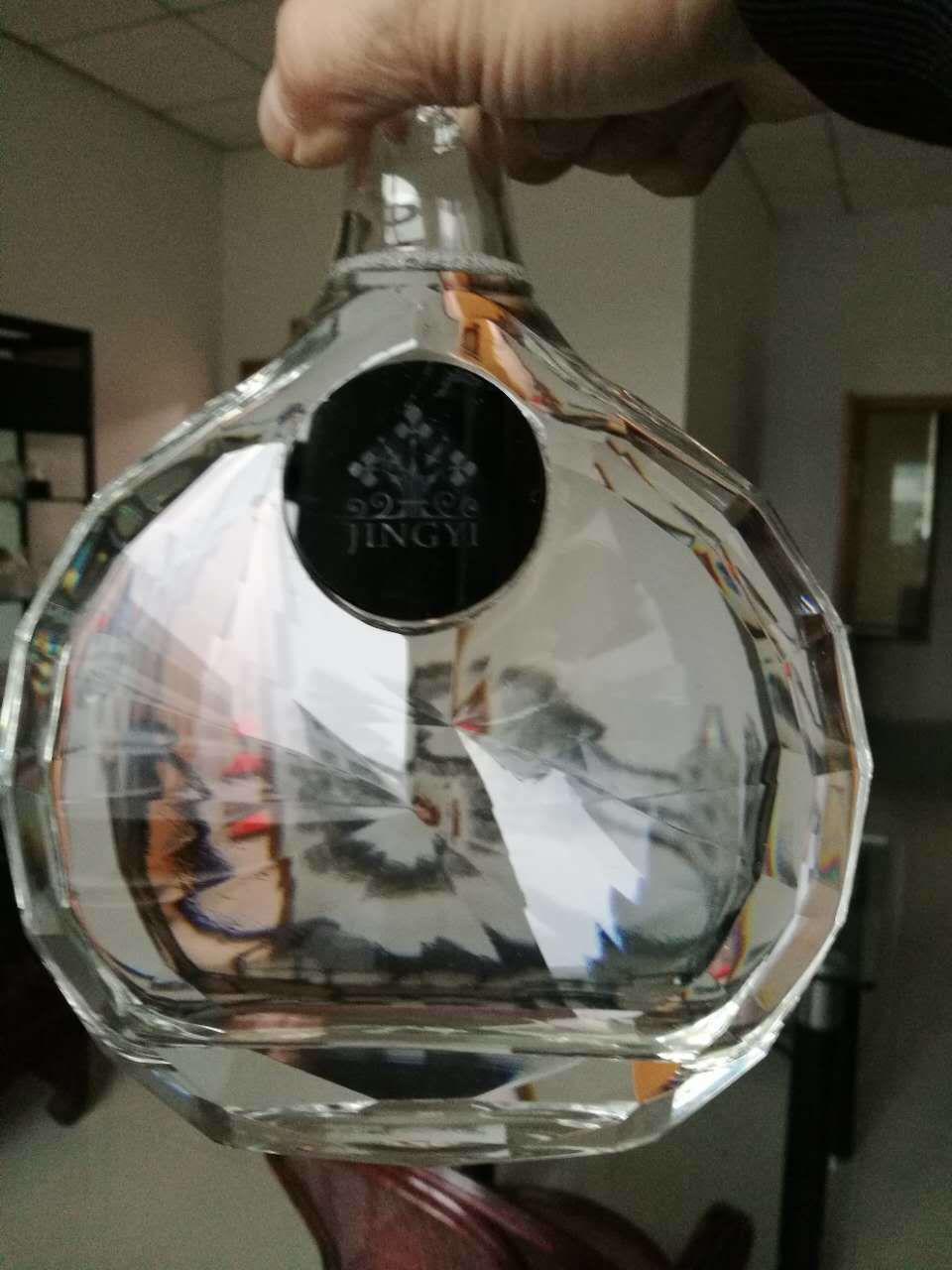 Alcohol Bottle with Polish in 2018 for Beer Using