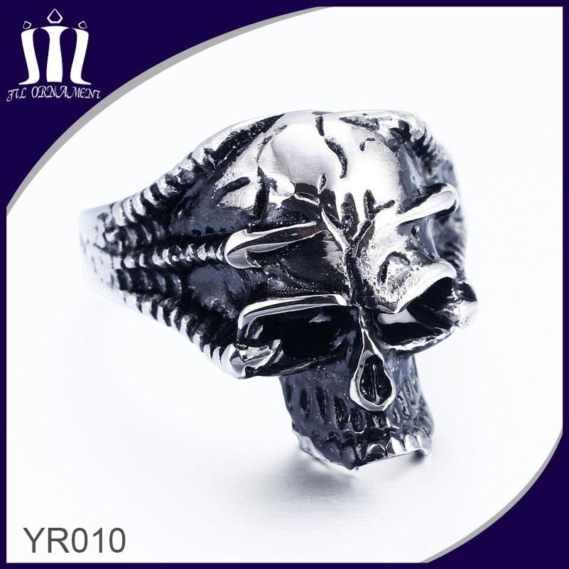Yr010 Skull Ring