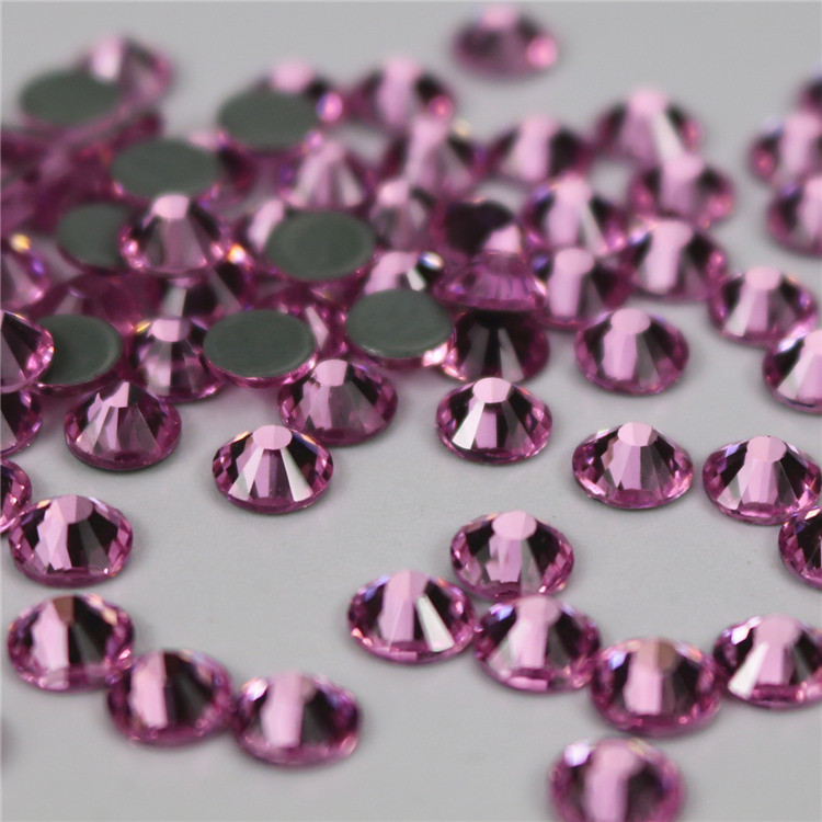 Dongzhou Crystal Hot Fix Rhinestones for Garment Accessories