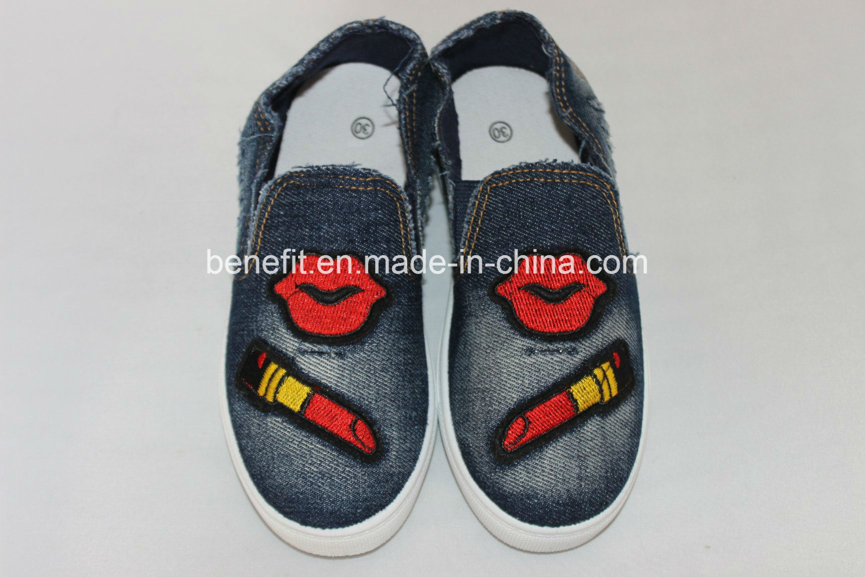 Children's Canvas Shoes with Beautiful Decoration