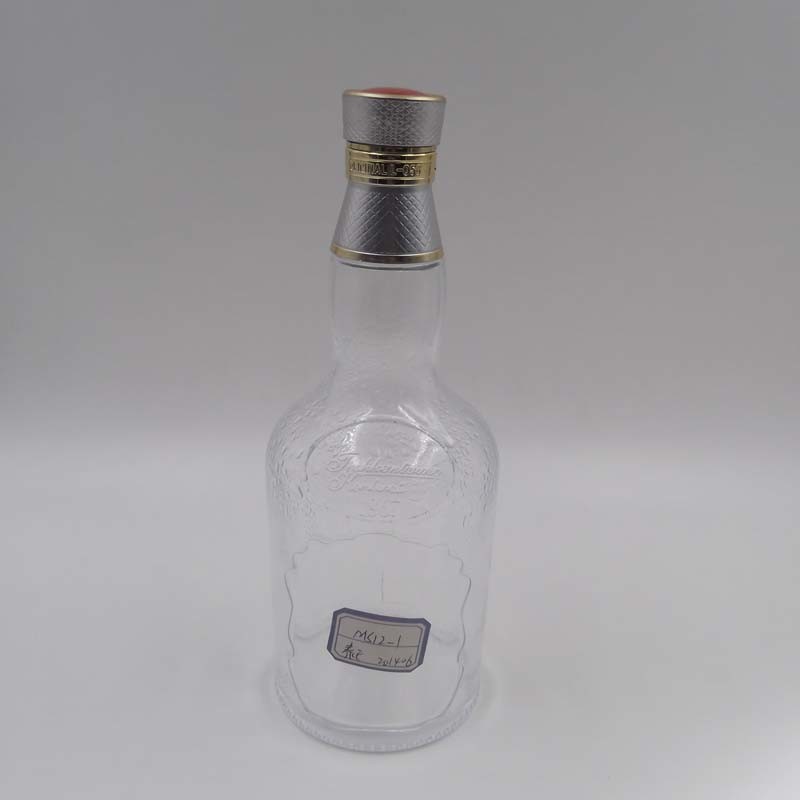 0.7L Transparent Whiskey Glass Bottle with Crown Cap Top