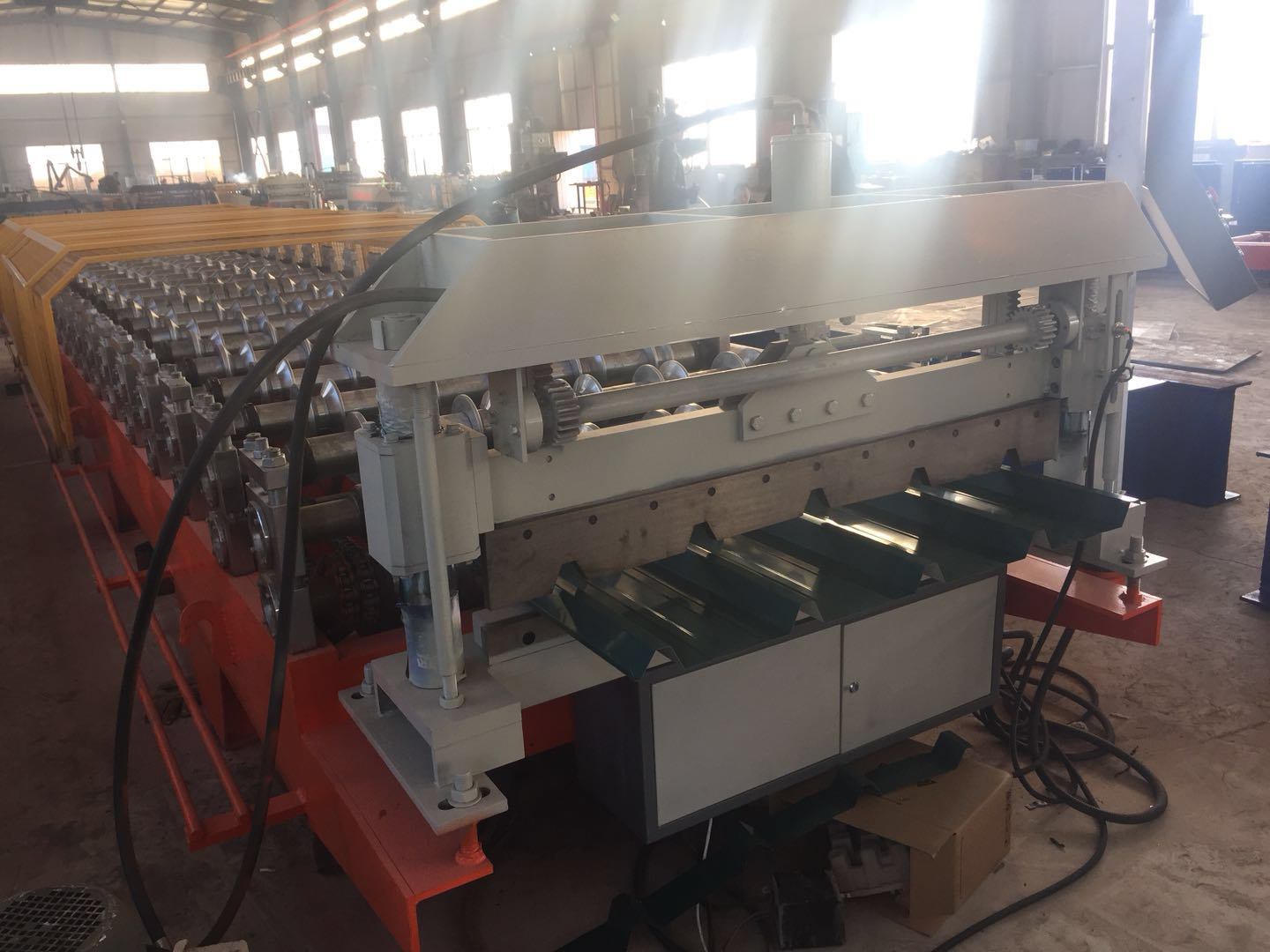 Yufa Facotry Galvanized Steel Ibr/Corrugated Profile Roofing Sheet Forming Machine