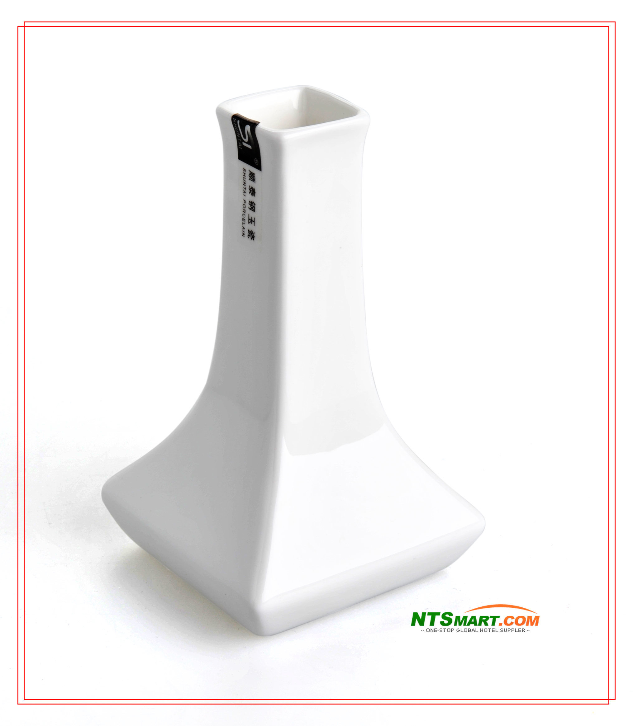 Tabletop White Ceramic Vase (NS00023986)