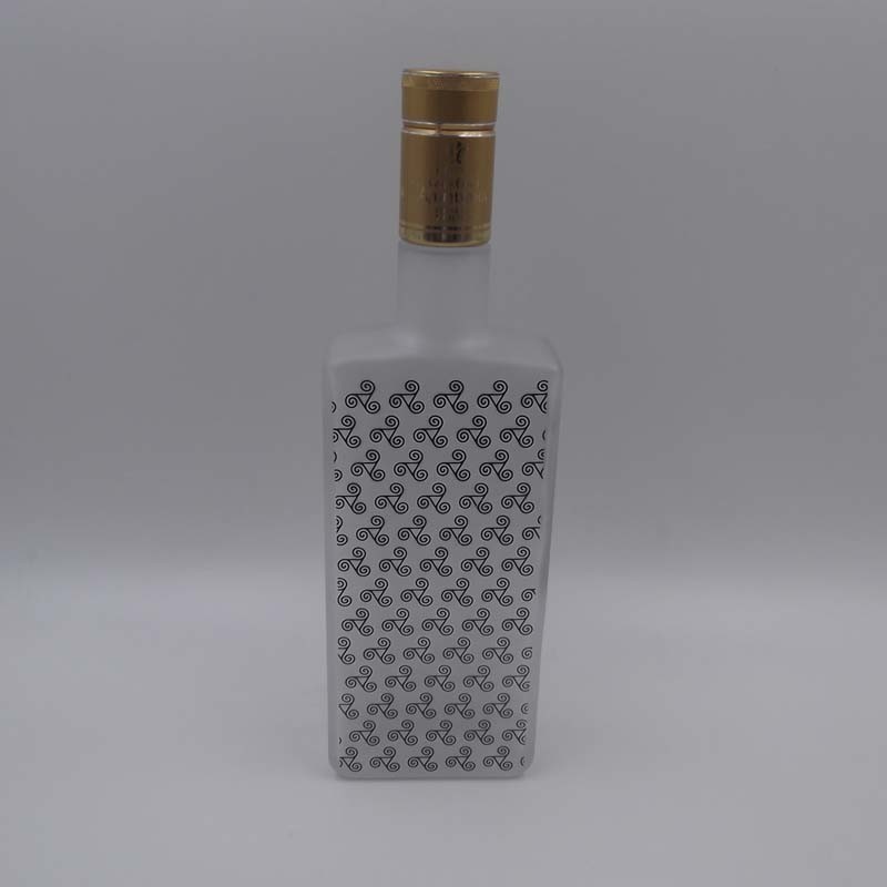 Manufacture Square Vodka Glass Bottles with Plastic Cap