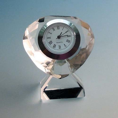 Small Gifts Heart Shaped Glass Clock Crystal Clocks
