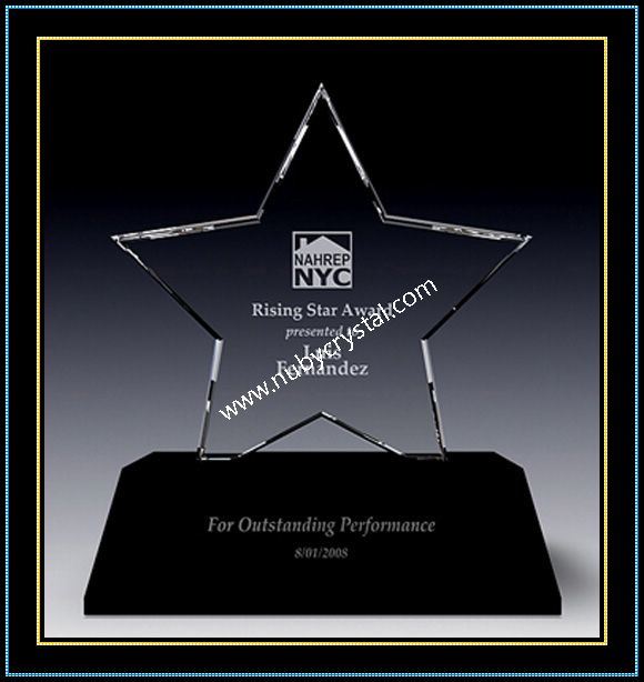 Transparent Crystal Triumph Star Award with Black Base (NU-CW866)