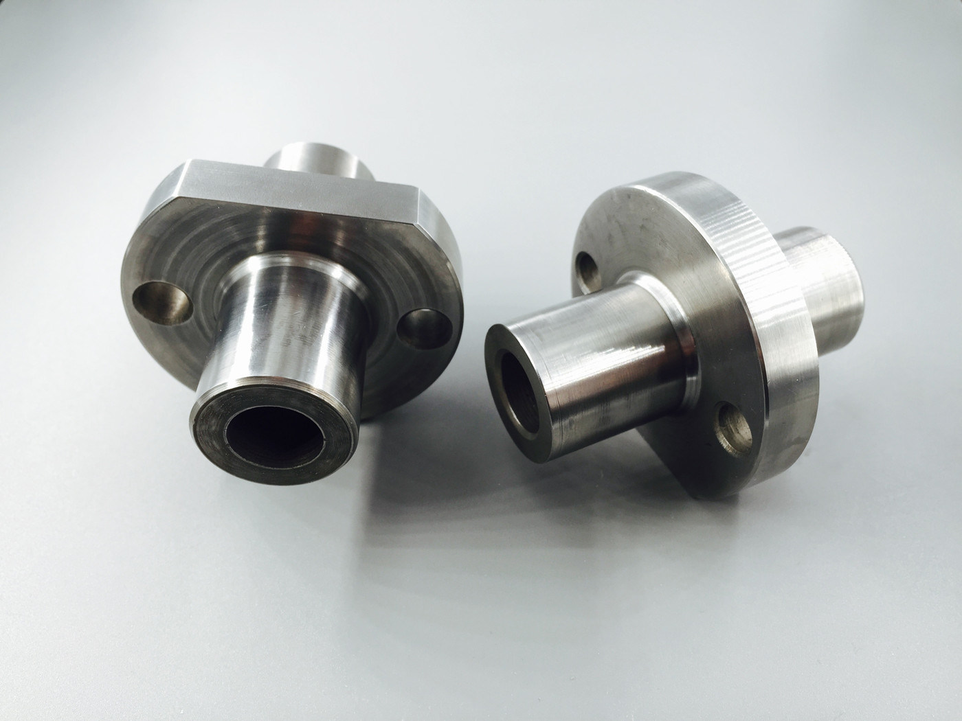 Oil Retaining Stainless Hargeded Steel Insert Carbide Bushing