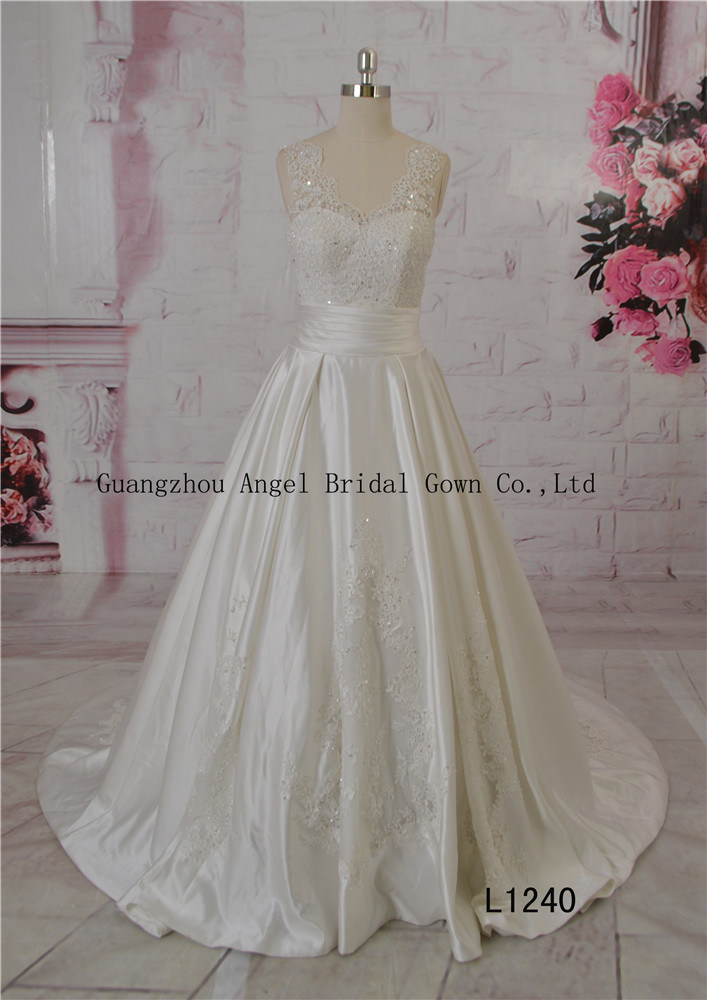 2015 New Arrival Arabic Crystal Ball Gown Bridal Wedding Gown