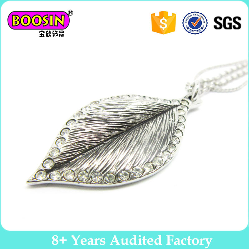 Hot Selling Leaf Alloy Jewelry Pendant Necklace Wholesale