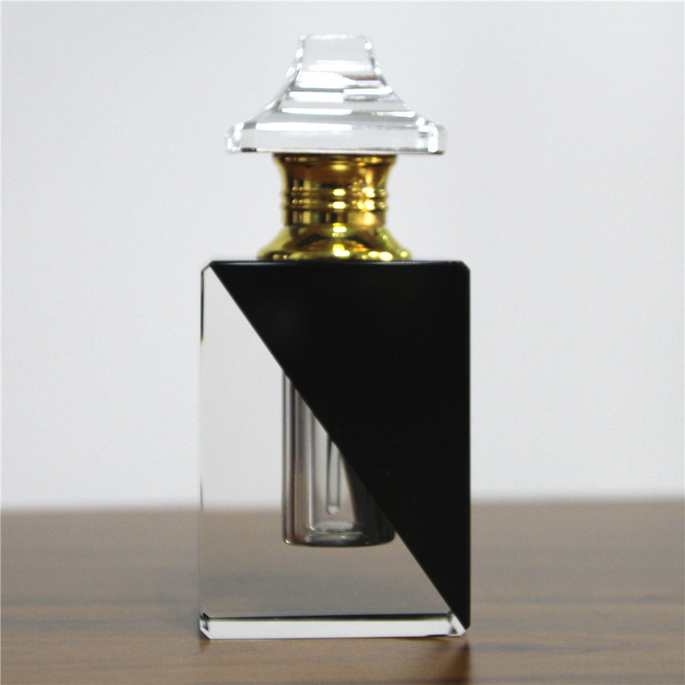Rectangular Crystal Glass Perfume Bottle with Black and Clear White Color