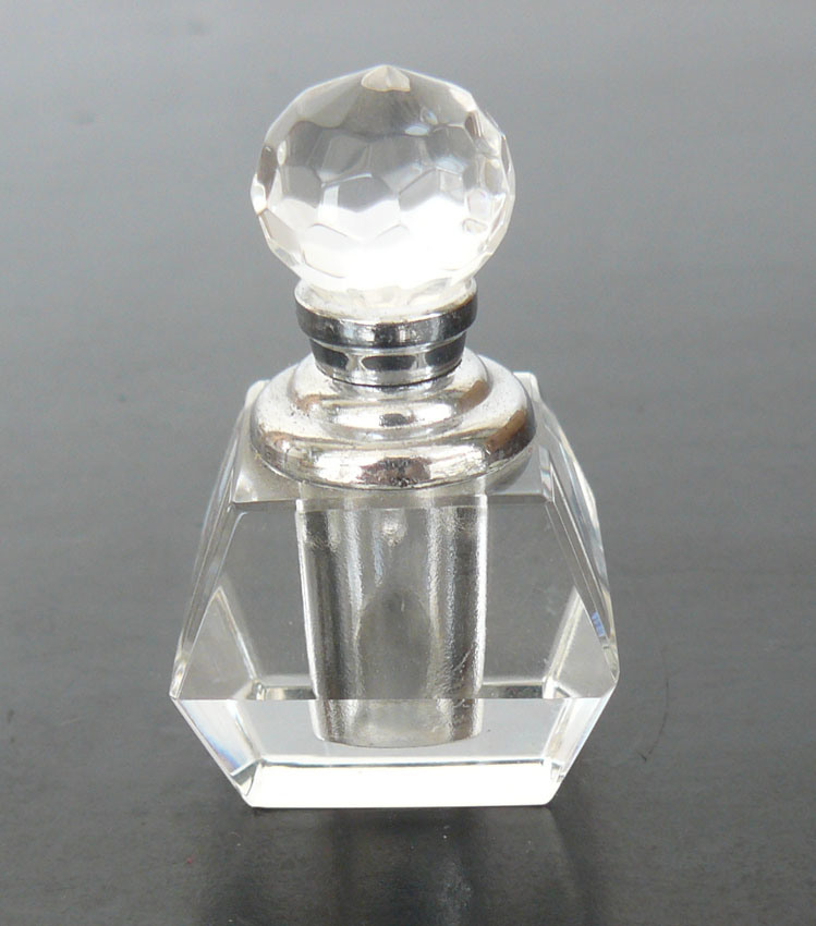 Clear Body Crystal Glass Perfume Bottle (JD-XSP-505)