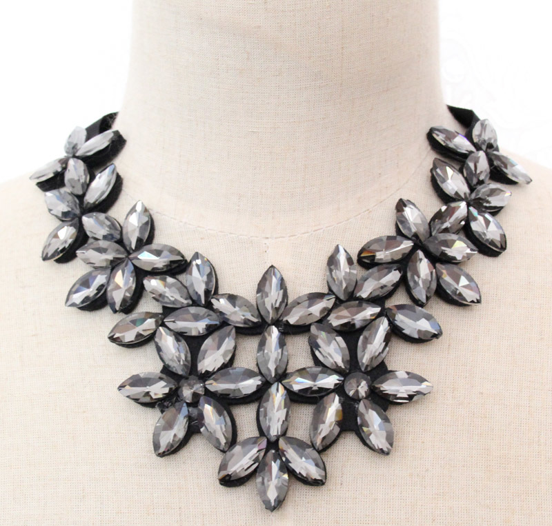 Woman Fashion Bead Flower Glass Crystal Choker Necklace Jewelry (JE0190-grey)