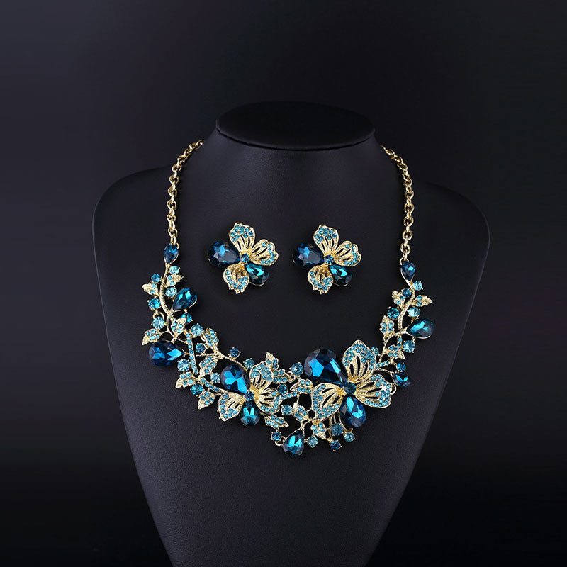 Flower Ivne Sopphire Rhinestone and Crystal Necklace Set