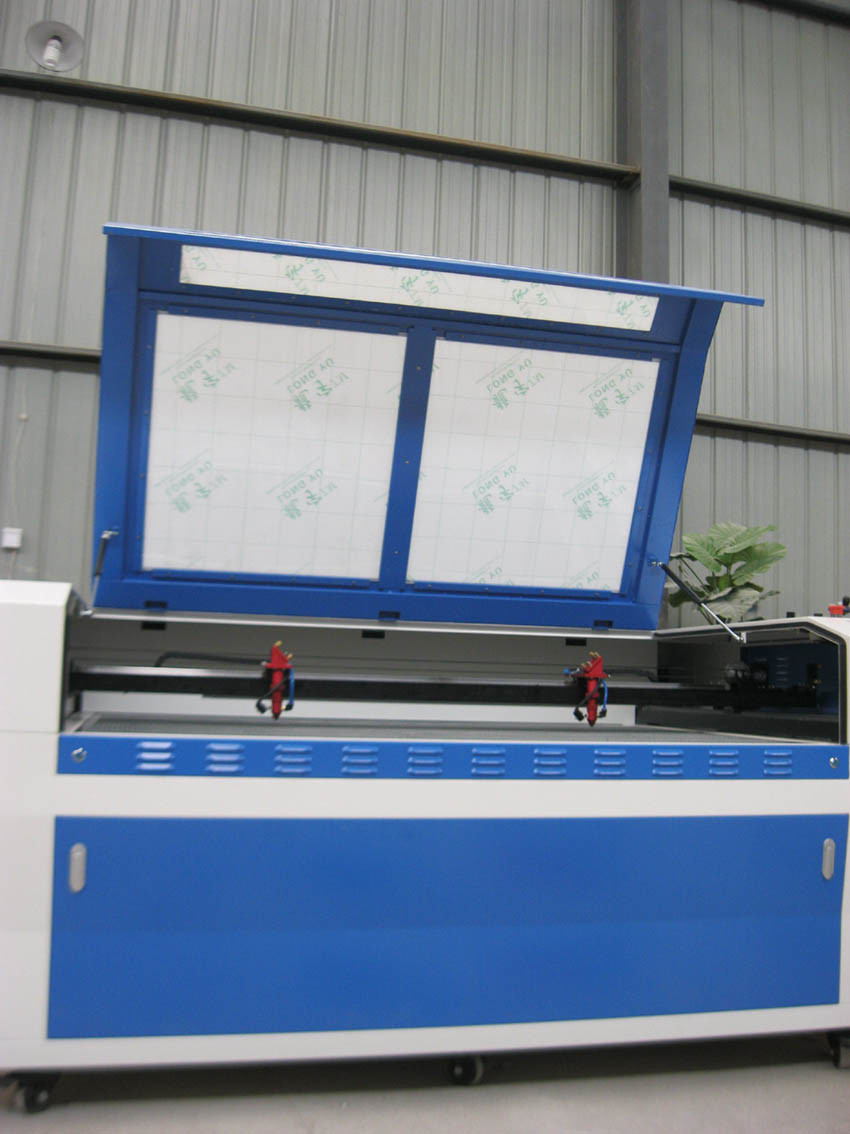 Two-Heads Laser Cutter Machine for MDF/Glass