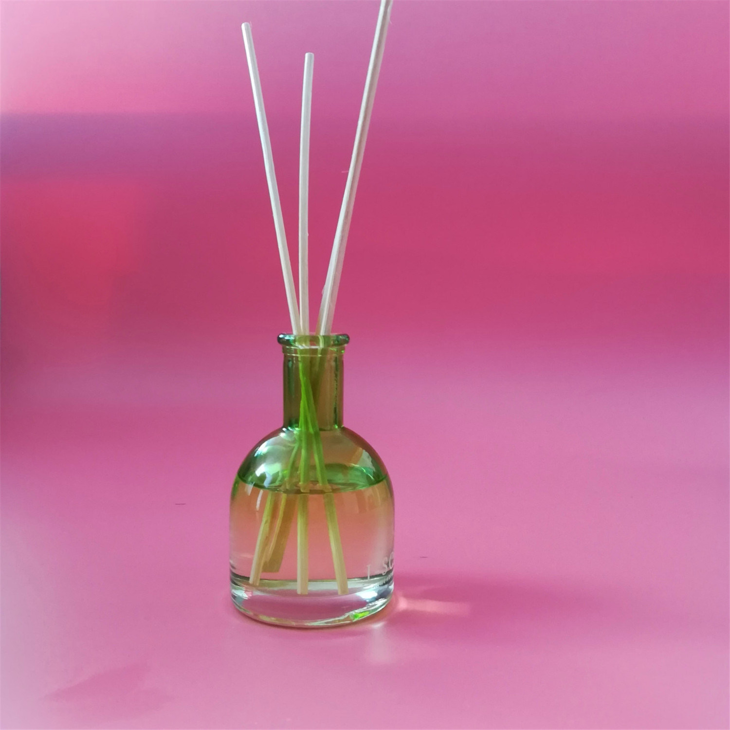 Clear Transparent Elegant Green Lily Diffusor with Box
