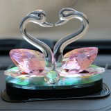 New Design Transparent Crystal Kiss Swan for Wedding Souvenirs Gifts