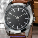Custom Logo Man Quartz Watch Fashion Wrist Watches for Men (WY-17014D)