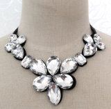 Lady Fashion Waterdrop Glass Crystal Collar Necklace Costume Jewelry (JE0191)