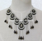 Woman Fashion Charm Glass Crystal Pendant Collar Necklace Jewelry (JE0205)