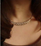 Twist Shiny Rhinestone Short Clavicle Chain Crystal Statement Necklaces