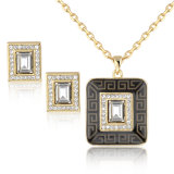 Unique Design Square Shaped 18K Gold Crystal Fashion Jewelry Set