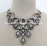 Lady Fashion Grey Beaded Glass Crystal Pendant Collar Necklace (JE0200)