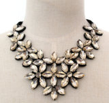 Lady Fashion Bead Flower Glass Crystal Choker Necklace Jewelry (JE0190-champagne)