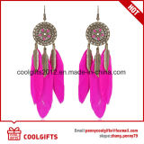 New Arrival Vintage Diamond Decoration Earrings with Feather Pendent