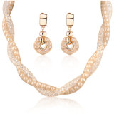Fashion Gift Pearl and Crystal Jewelry Necklace Set for Spring Summer Season