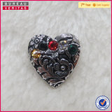 China Factory Custom Alloy Heart Shaped Brooch Pin
