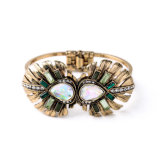 Retro Alloy Inlaid Gemstone Women's Cuff Bangle Bracelet Leaf Shape Pendant Fashion Jewelry