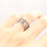 Five Petals Fashion Jewelry Stainless Steel Ring for Women