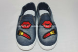 Canvas Shoes with Embroidery Decoration