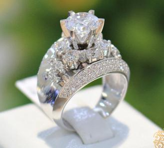Fashion 925 Sterling Silver Ring with Round Cut CZ