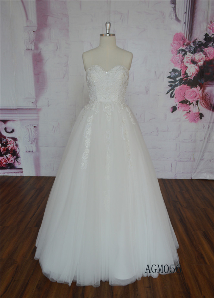 Beautiful Strapless Wedding Dress A-Line Lace Wedding Dress China