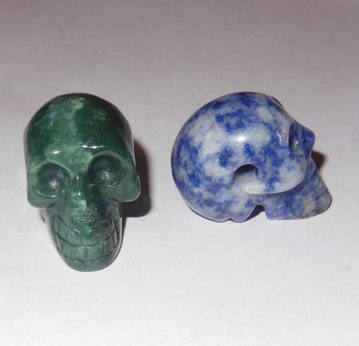 Fashion Natural Crystal Gemstone Aventurine Skull Angel Carving Figure Statue