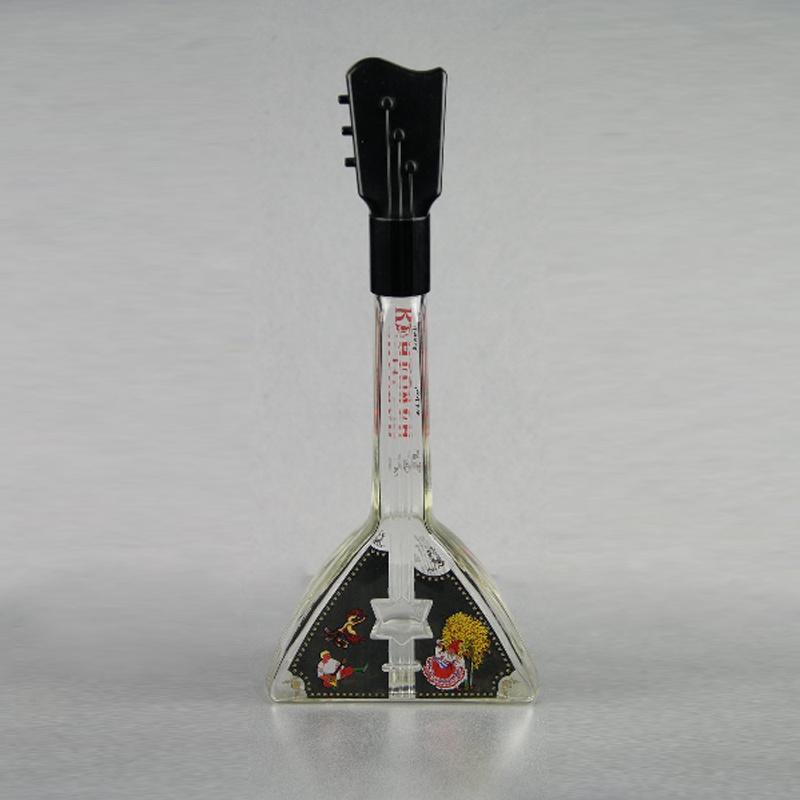 Rounded Crystal Vodka Kendo Type Glass Bottle, Whiskey Vessel