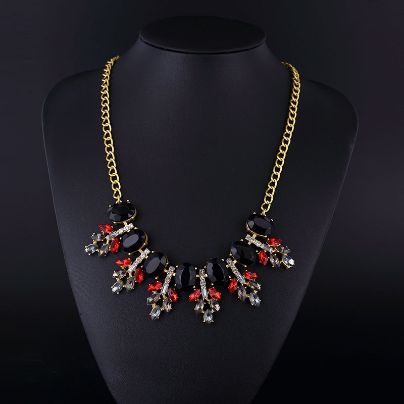 Fashion Crystal Bohemia Acryl Neckalce for Women