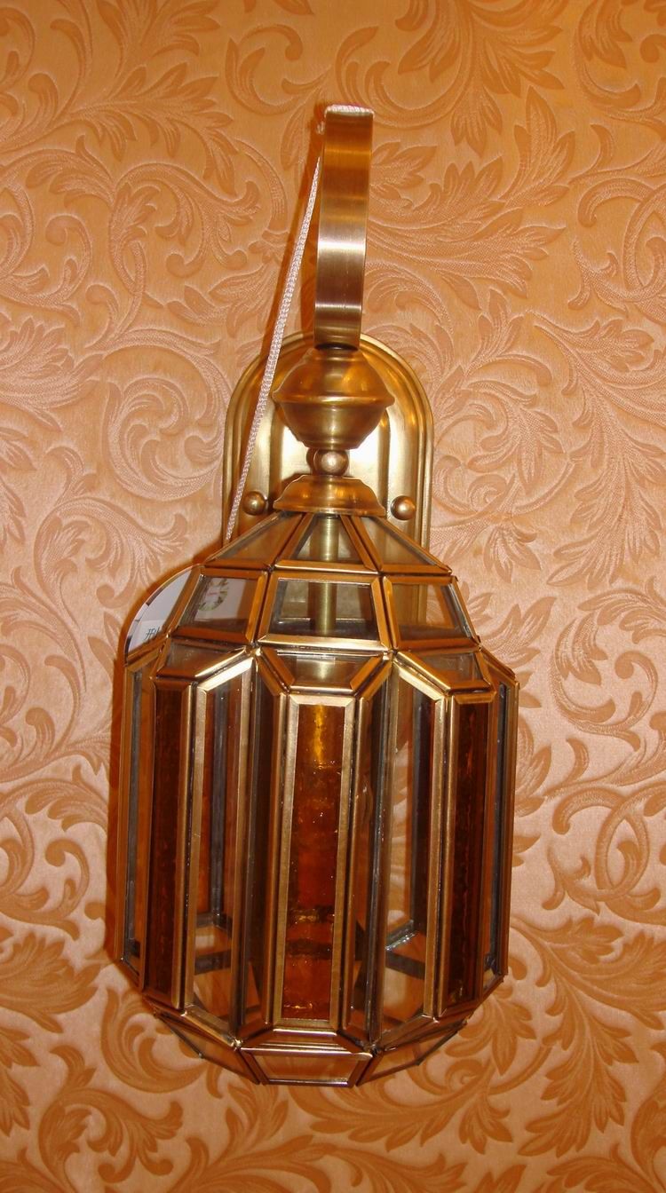 19028 Copper Wall Lighting with Glass Decorative