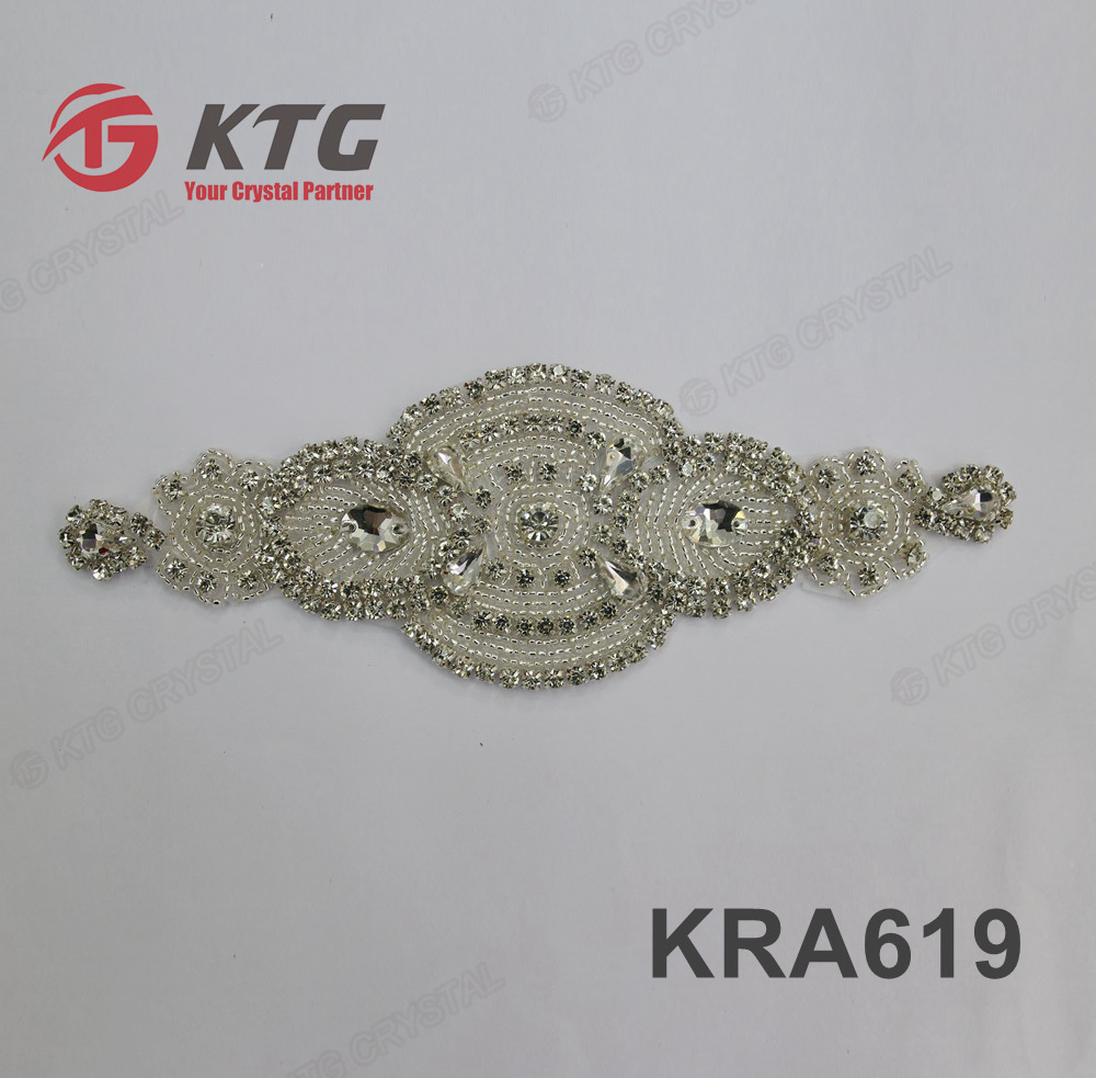Elegant Wholesale Crystal Trimmings Applique Beaded Hot Fix Rhinestone Sash for Wedding Dress