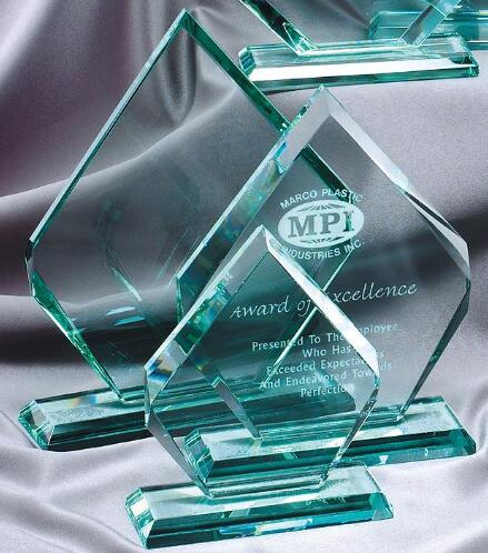 Custom Made Crystal Glass Trophy Awards Manufacturer