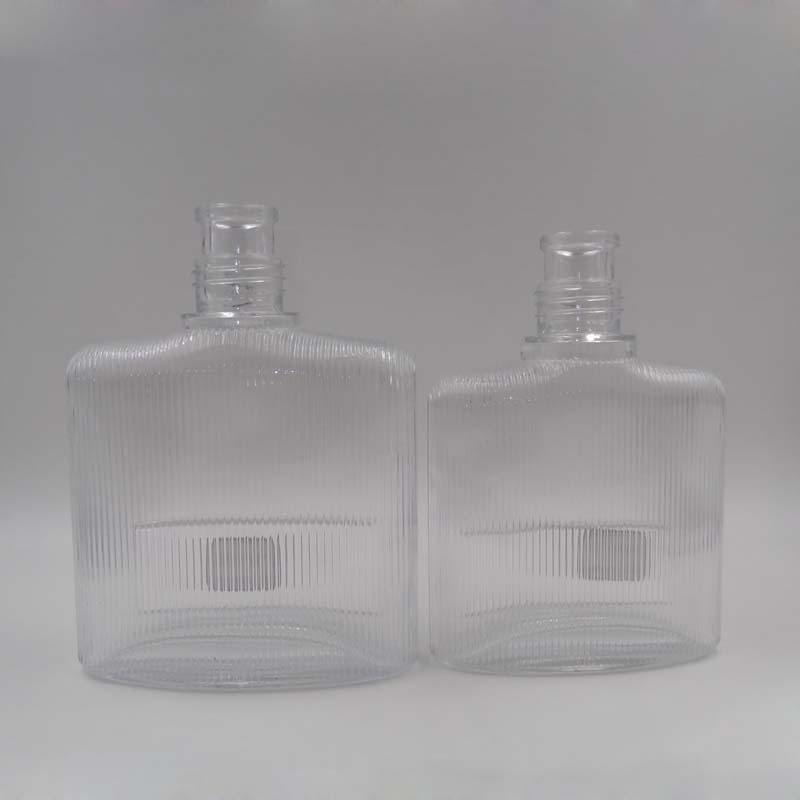 Transparent 500/700ml Glass Brandy Bottle with Bartop Cork