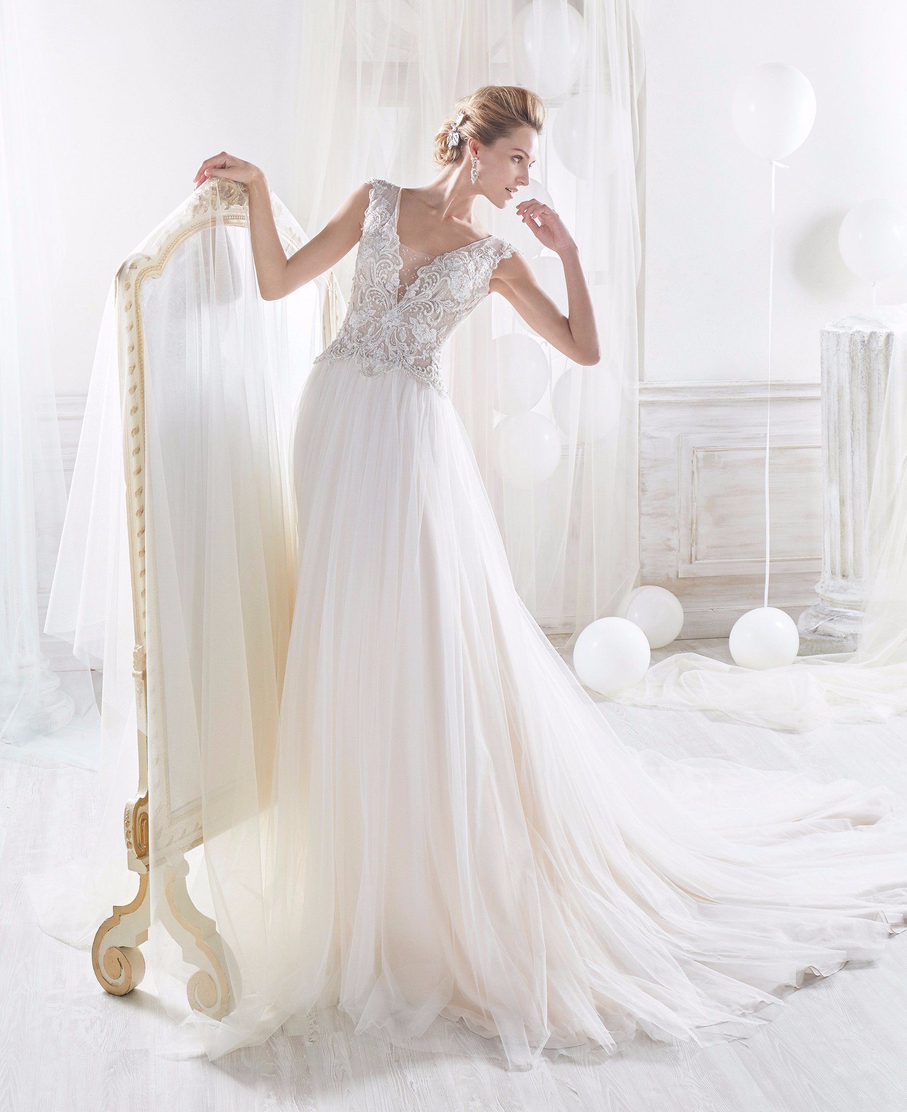 2017 Newest Beading Tulle Wedding Dress
