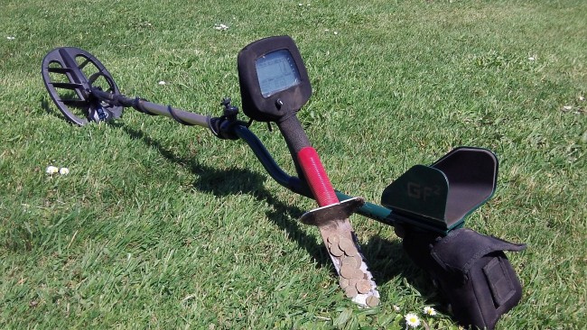 Gold Finder GF2 Underground Treasure Hunting Metal Detectors