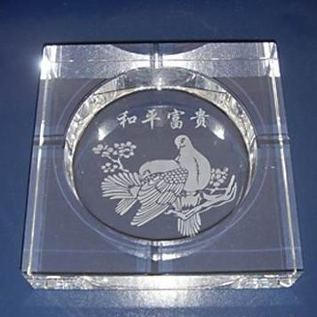 High Quality Crystal Glass Ashtray for Home&Office Decoration (JD-CA-005)