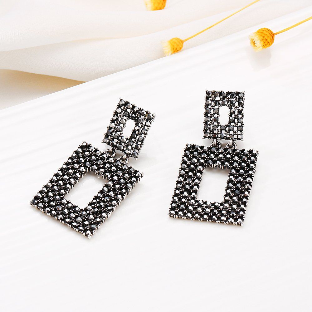 Black Crystal Drop Earring E49