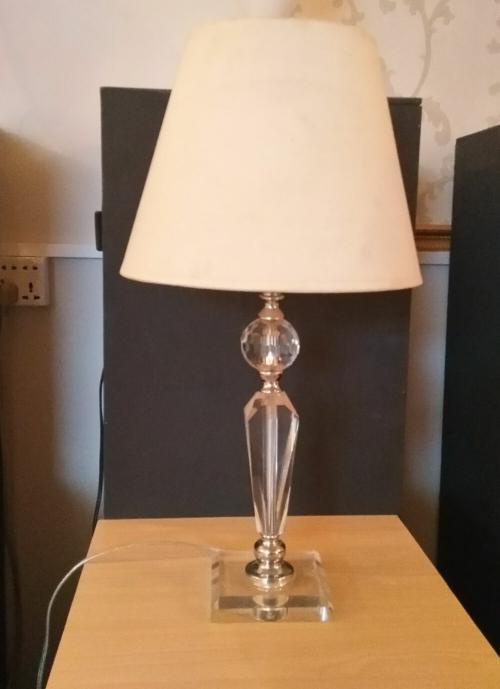 Metal Crystal Table Lamp (WHT-502)