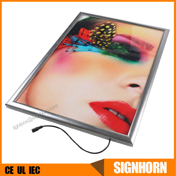 China Indoor Advertising LED Digital Poster Frames