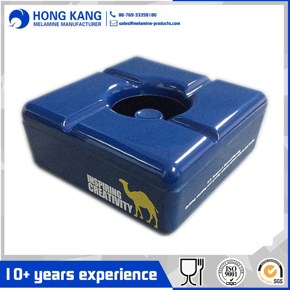Passed Ce RoHS Square Blue Camel Ashtray with Lid
