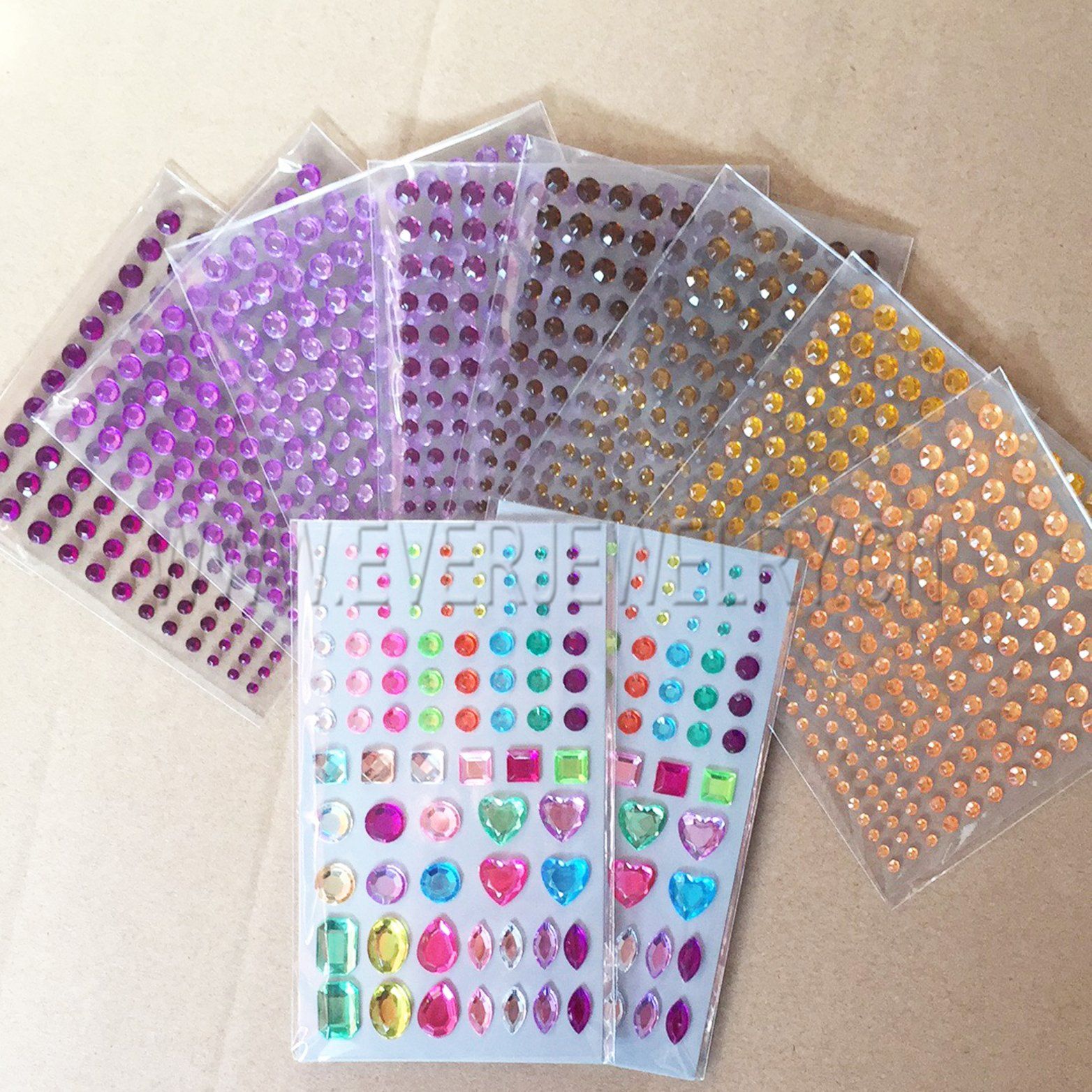 2018 Hot Sale Different Size and Different Color Gem Stickers